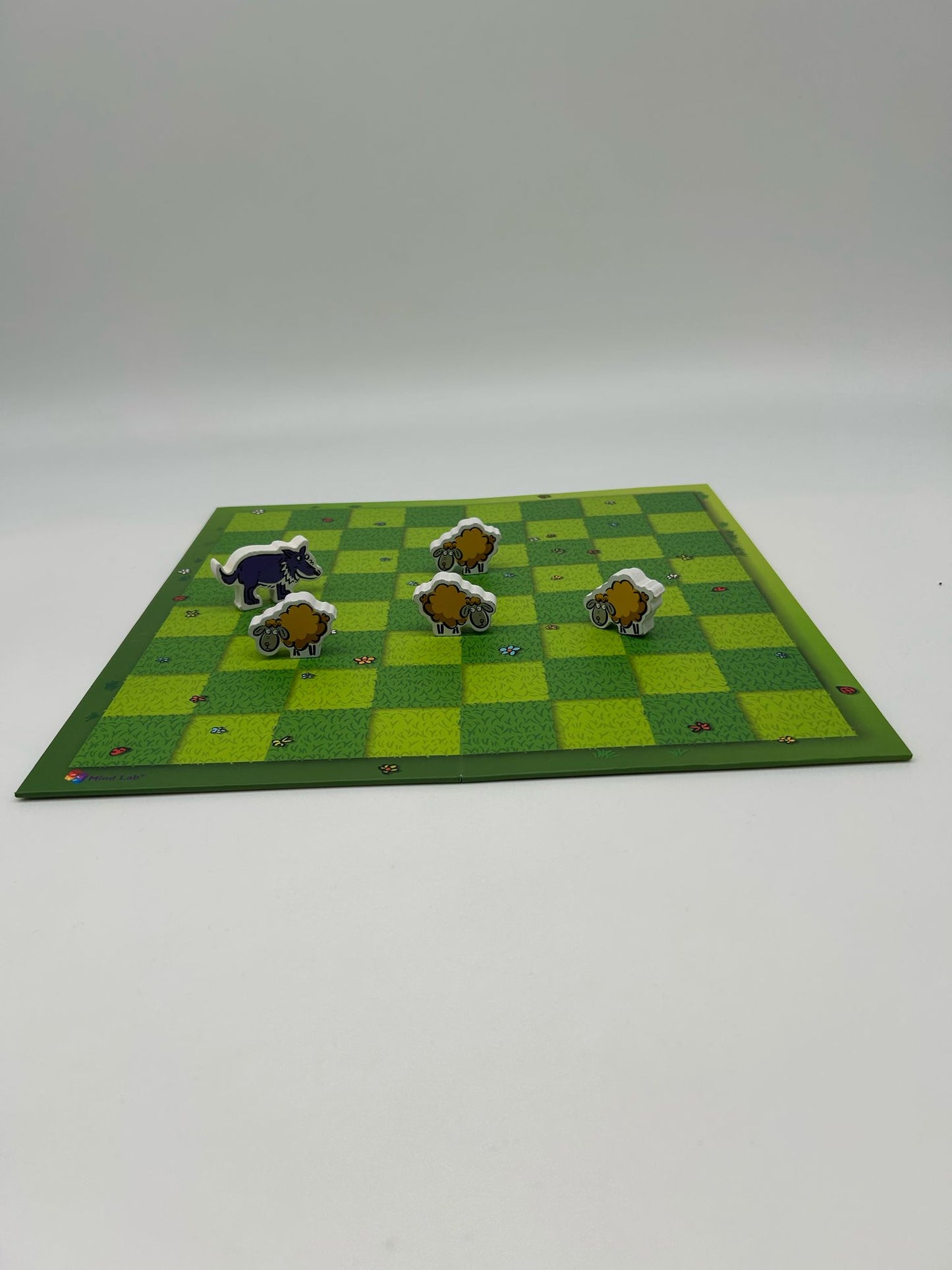 Lupo e le pecore - Gioco da tavolo. Gioco da tavolo