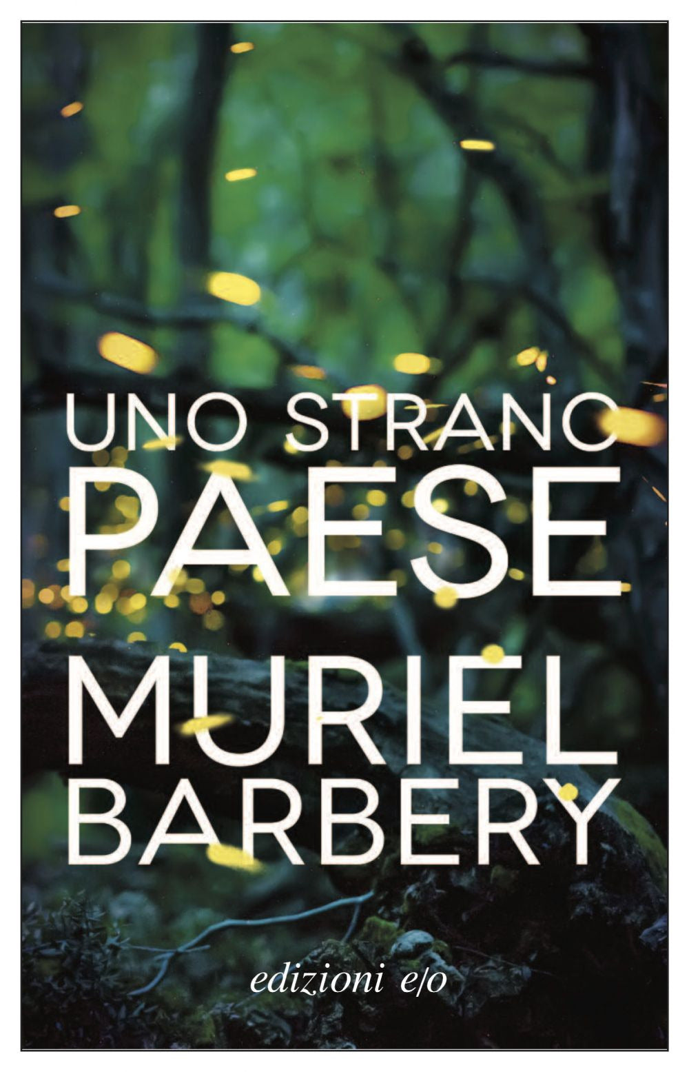Uno strano paese.